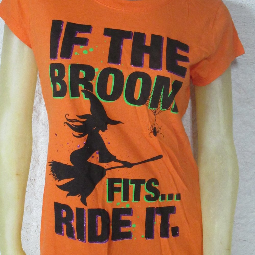 Halloween Tee "If the Broom Fits..." Size L